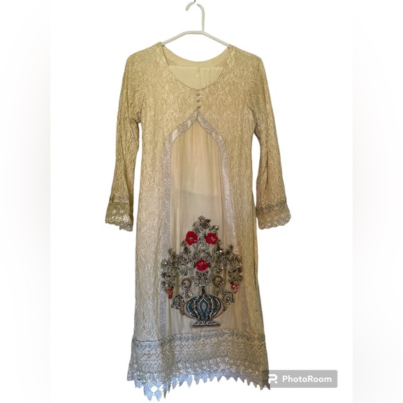 Shalwar kameez zahra Ahmad size m - Picture 1 of 5